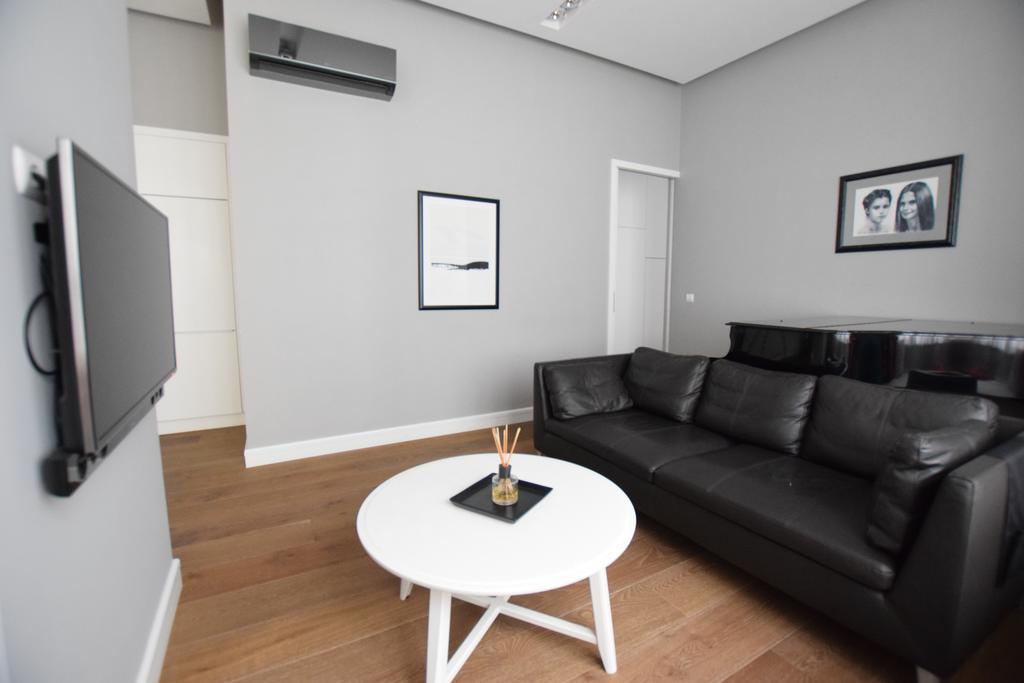 Luxury Apartment By Hi5 - Szervita Suite Βουδαπέστη Εξωτερικό φωτογραφία