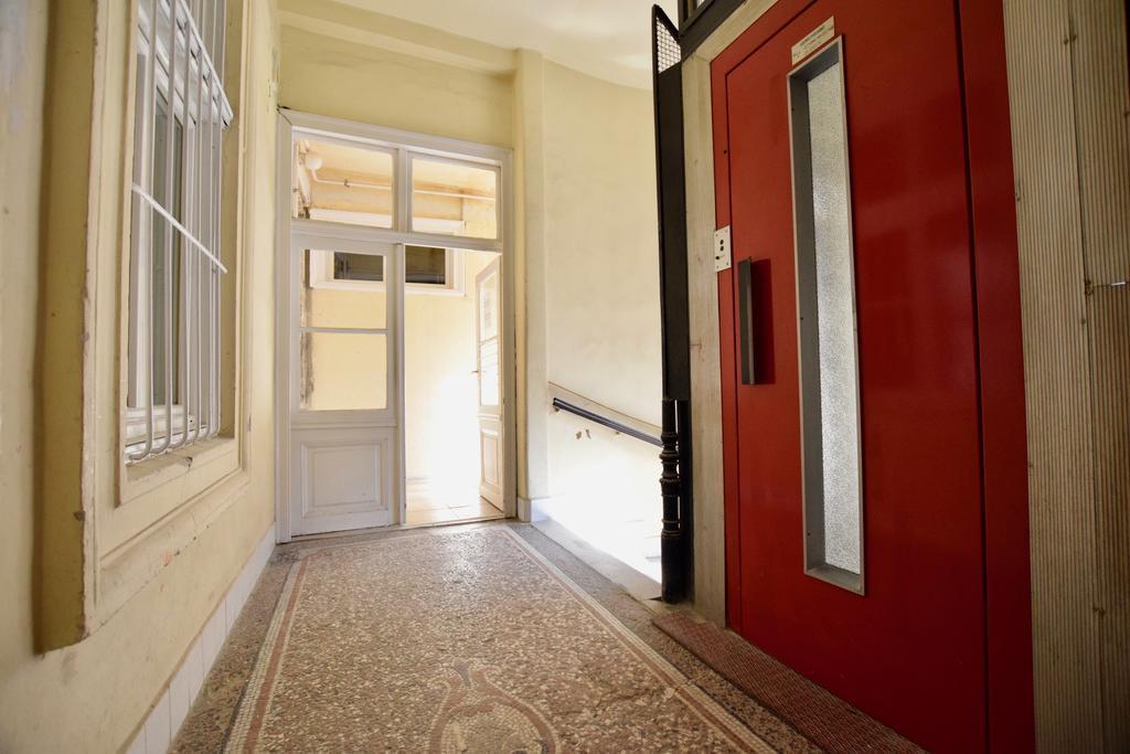 Luxury Apartment By Hi5 - Szervita Suite Βουδαπέστη Εξωτερικό φωτογραφία