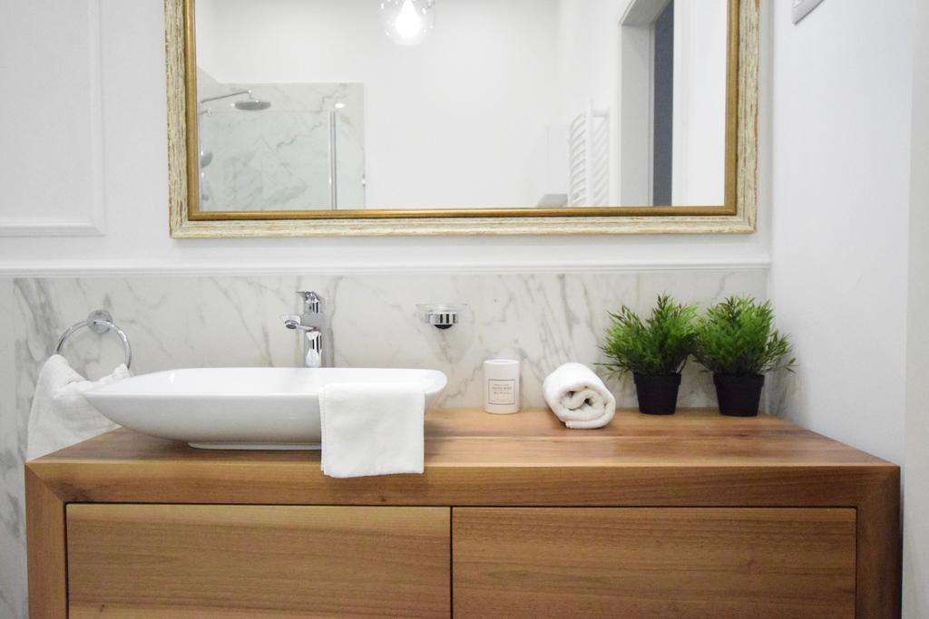 Luxury Apartment By Hi5 - Szervita Suite Βουδαπέστη Εξωτερικό φωτογραφία