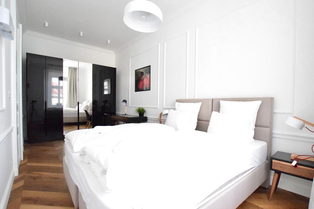 Luxury Apartment By Hi5 - Szervita Suite Βουδαπέστη Εξωτερικό φωτογραφία