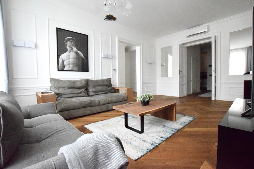 Luxury Apartment By Hi5 - Szervita Suite Βουδαπέστη Εξωτερικό φωτογραφία