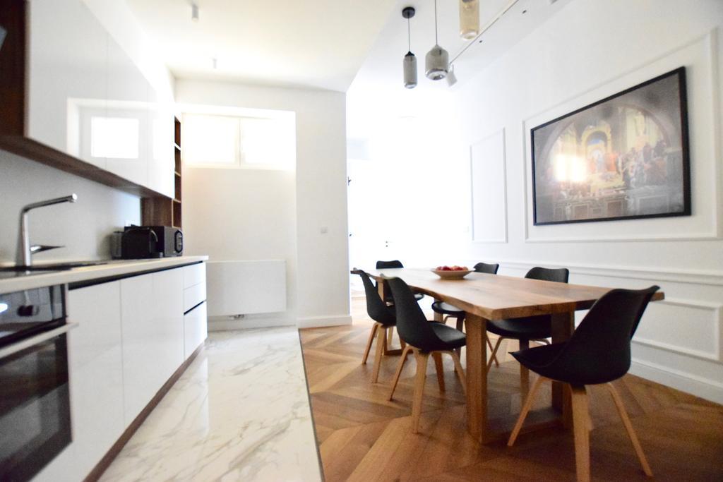 Luxury Apartment By Hi5 - Szervita Suite Βουδαπέστη Εξωτερικό φωτογραφία